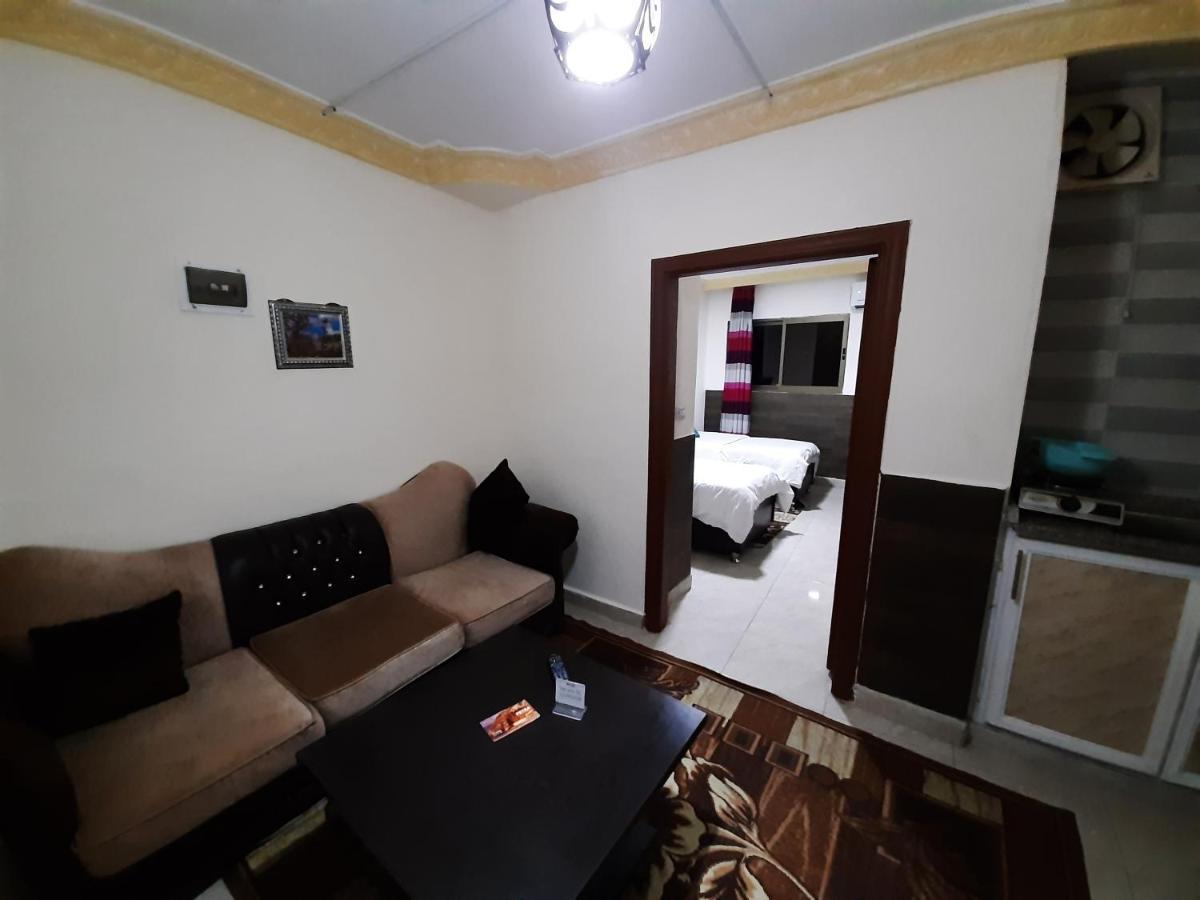 Petra Visitors Hotel Ваді-Муса Екстер'єр фото