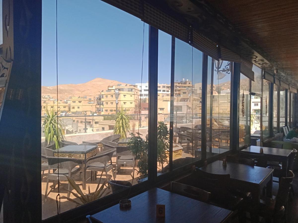 Petra Visitors Hotel Ваді-Муса Екстер'єр фото
